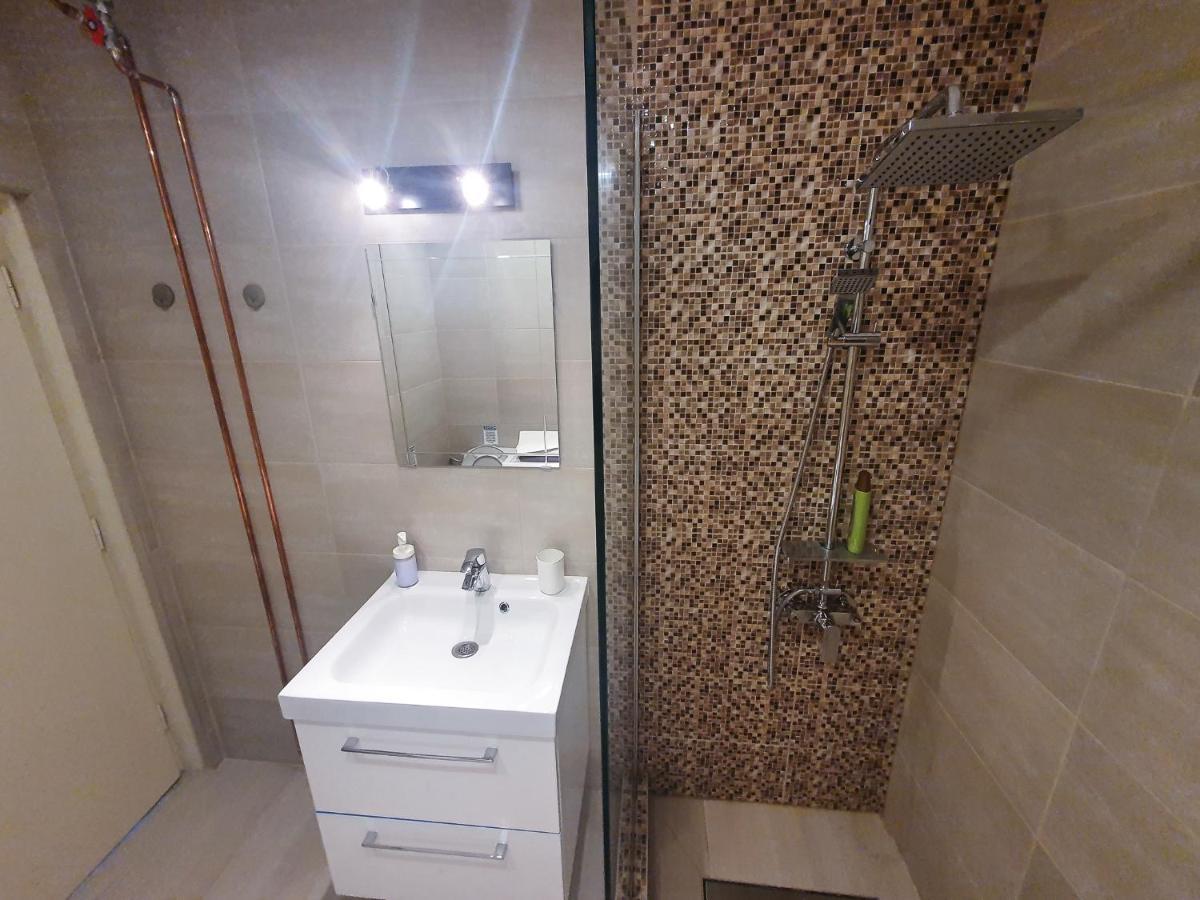 Charming Studio With City View Bukarest Exterior foto